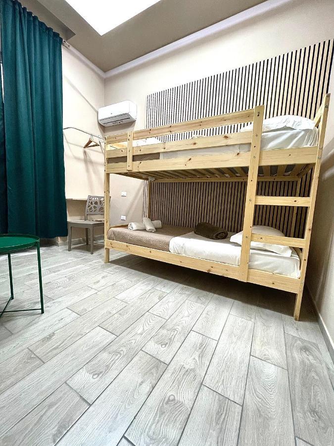 Valentine'S House Bed & Breakfast เนเปิลส์ ภายนอก รูปภาพ
