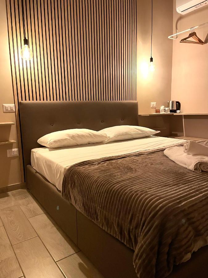 Valentine'S House Bed & Breakfast เนเปิลส์ ภายนอก รูปภาพ