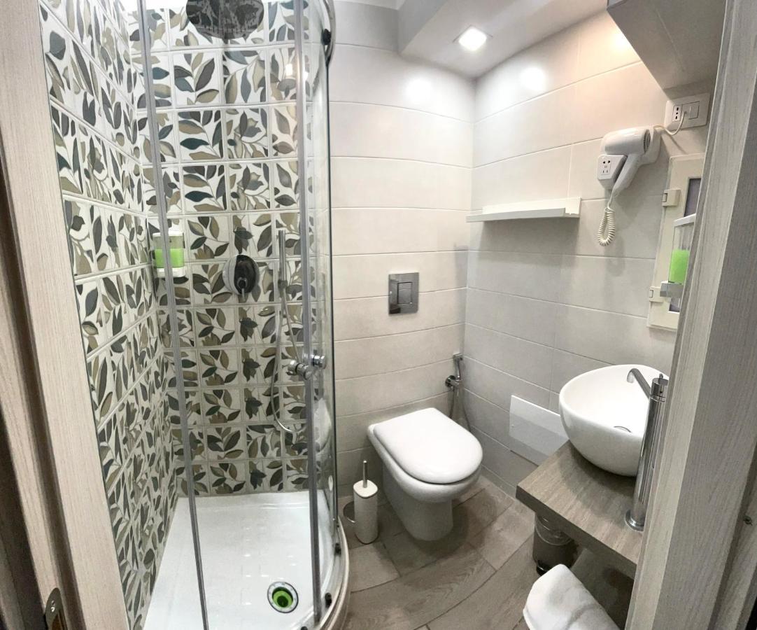 Valentine'S House Bed & Breakfast เนเปิลส์ ภายนอก รูปภาพ