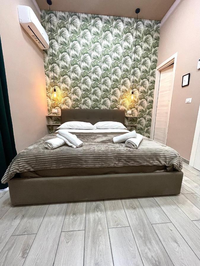 Valentine'S House Bed & Breakfast เนเปิลส์ ภายนอก รูปภาพ