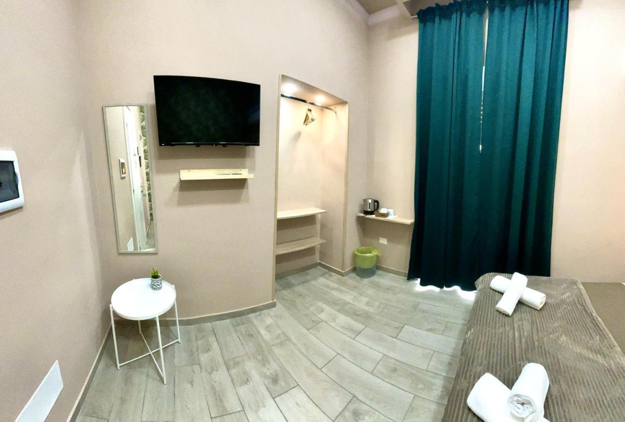 Valentine'S House Bed & Breakfast เนเปิลส์ ภายนอก รูปภาพ